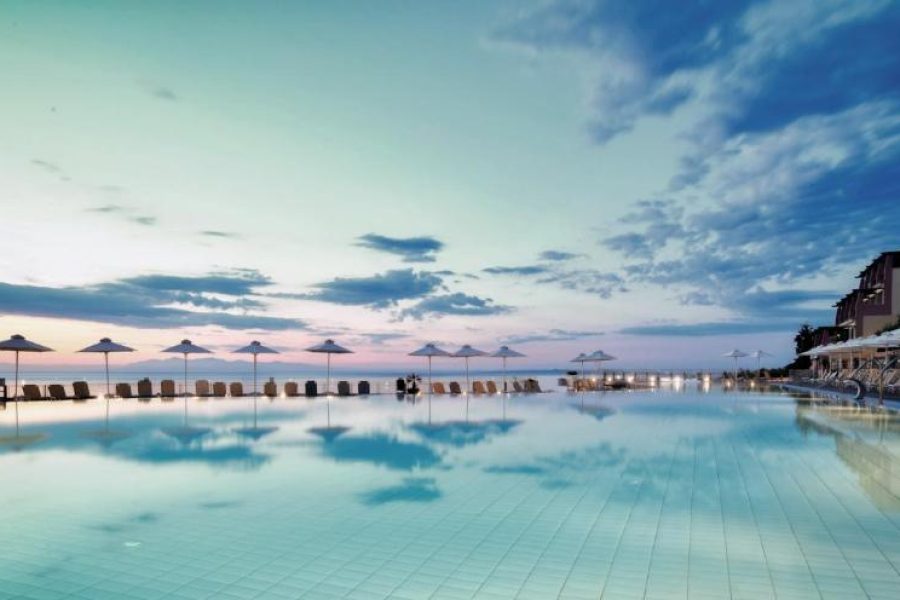 Apostolata Island Resort & Spa